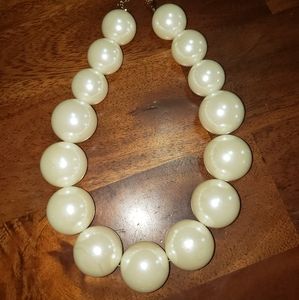 Big Ball Pearl Necklace